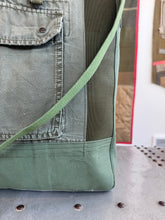 Military nylon tote bag