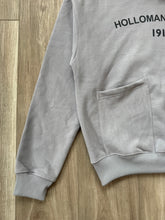 Holloman studios hoodie (cement)
