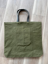 Military tote bag (1)