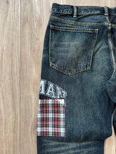 Holloman patched jeans