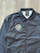 19134 logo  coach jacket