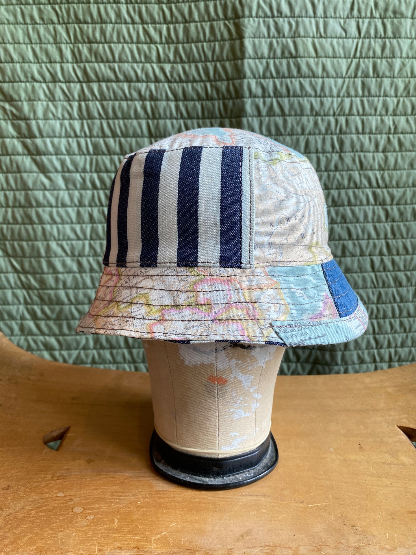 patch work map print bucket hat