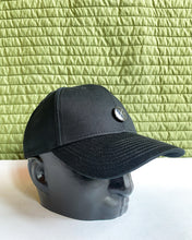 Logo pin hat